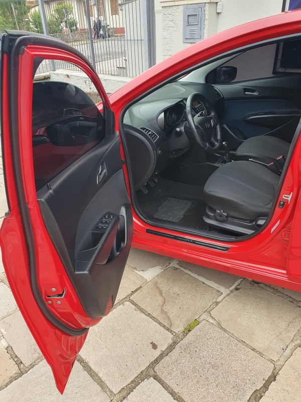 HB20 1.6 COMFORT PLUS 16V FLEX 4P MANUAL - 2014 - CAXIAS DO SUL