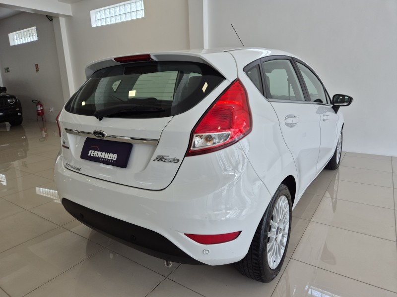 FIESTA 1.6 TITANIUM HATCH 16V FLEX 4P AUTOMÁTICO - 2015 - BENTO GONçALVES