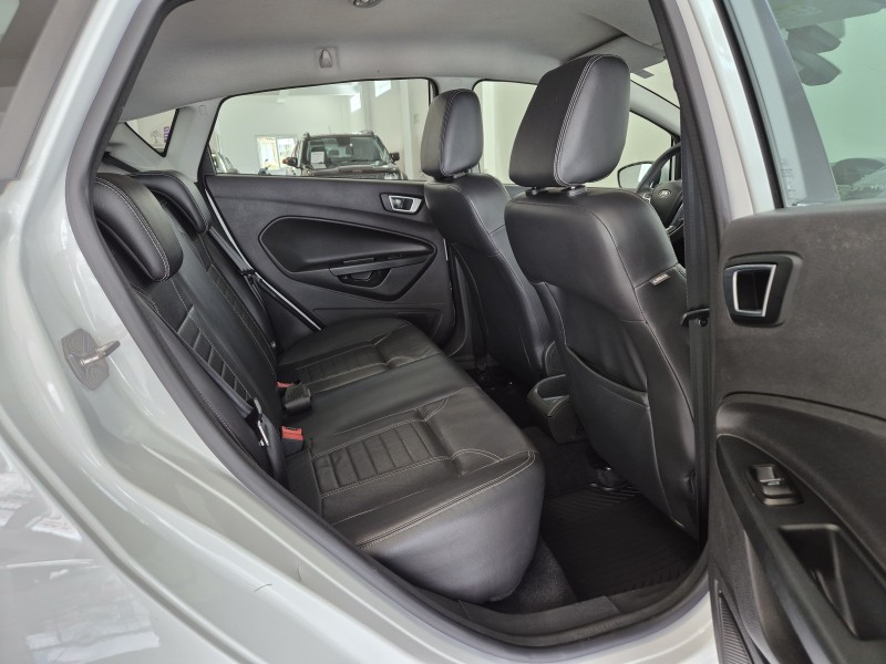 FIESTA 1.6 TITANIUM HATCH 16V FLEX 4P AUTOMÁTICO - 2015 - BENTO GONçALVES