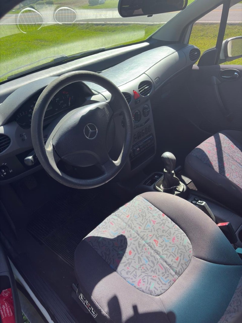 A 160 1.6 GASOLINA CLASSIC MANUAL 4P - 2004 - FARROUPILHA