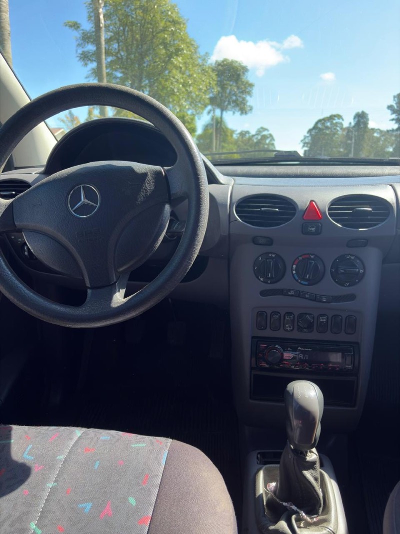 A 160 1.6 GASOLINA CLASSIC MANUAL 4P - 2004 - FARROUPILHA