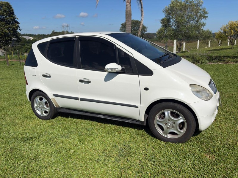 A 160 1.6 GASOLINA CLASSIC MANUAL 4P - 2004 - FARROUPILHA