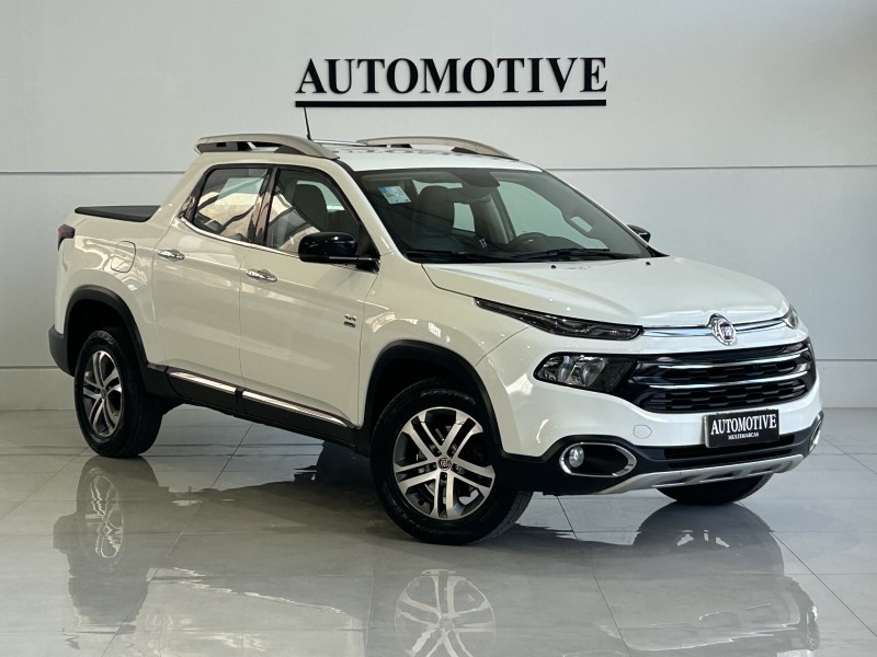 TORO 2.0 16V TURBO DIESEL VOLCANO AT9 4X4 AUTOMÁTICO - 2017 - CAXIAS DO SUL