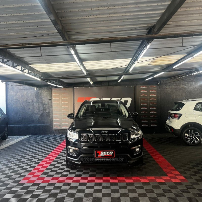 COMPASS 2.0 16V FLEX LONGITUDE AUTOMÁTICO - 2018 - PASSO FUNDO