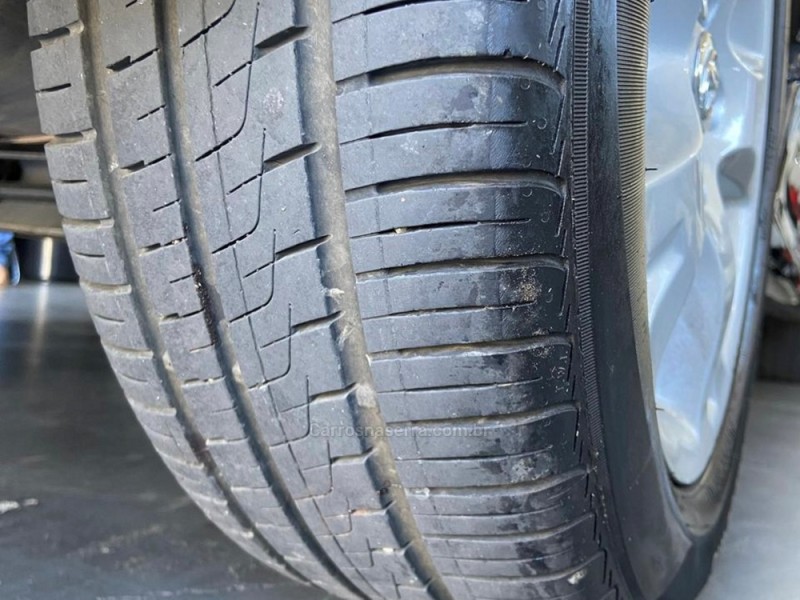 COROLLA 1.8 GLI 16V FLEX 4P MANUAL - 2011 - GUAPORé