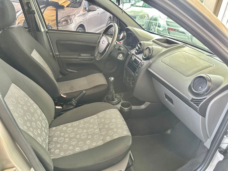 FIESTA 1.0 MPI HATCH 8V FLEX 4P MANUAL - 2011 - CAXIAS DO SUL