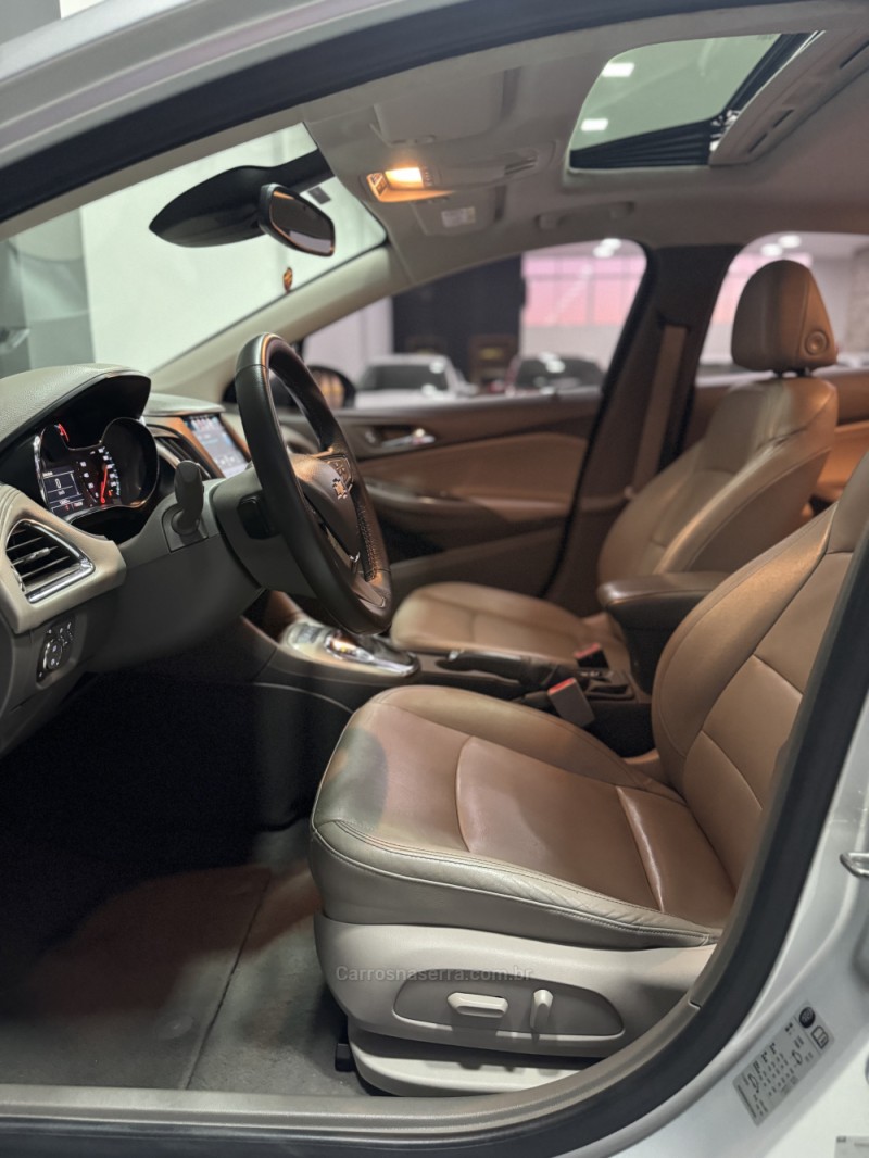 CRUZE 1.4 TURBO LTZ II SPORT HATCH 16V FLEX 4P AUTOMÁTICO - 2017 - CAXIAS DO SUL