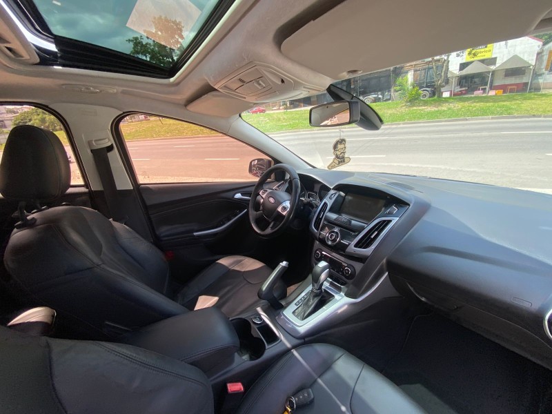 FOCUS 2.0 TITANIUM PLUS 16V FLEX 4P AUTOMÁTICO - 2015 - CAXIAS DO SUL