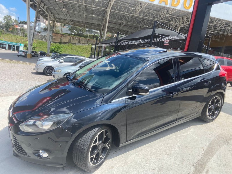 FOCUS 2.0 TITANIUM PLUS 16V FLEX 4P AUTOMÁTICO - 2015 - CAXIAS DO SUL