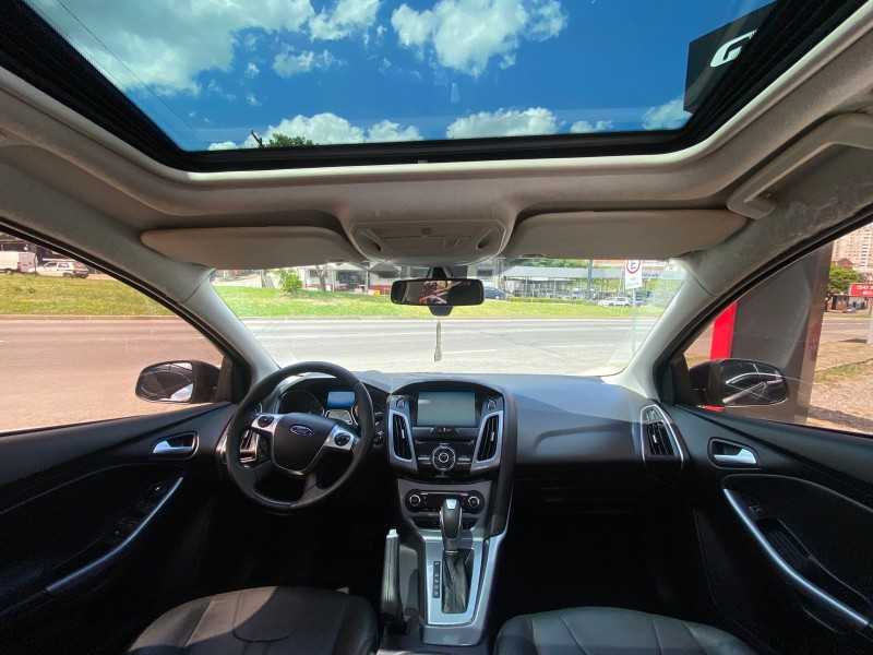 FOCUS 2.0 TITANIUM PLUS 16V FLEX 4P AUTOMÁTICO - 2015 - CAXIAS DO SUL