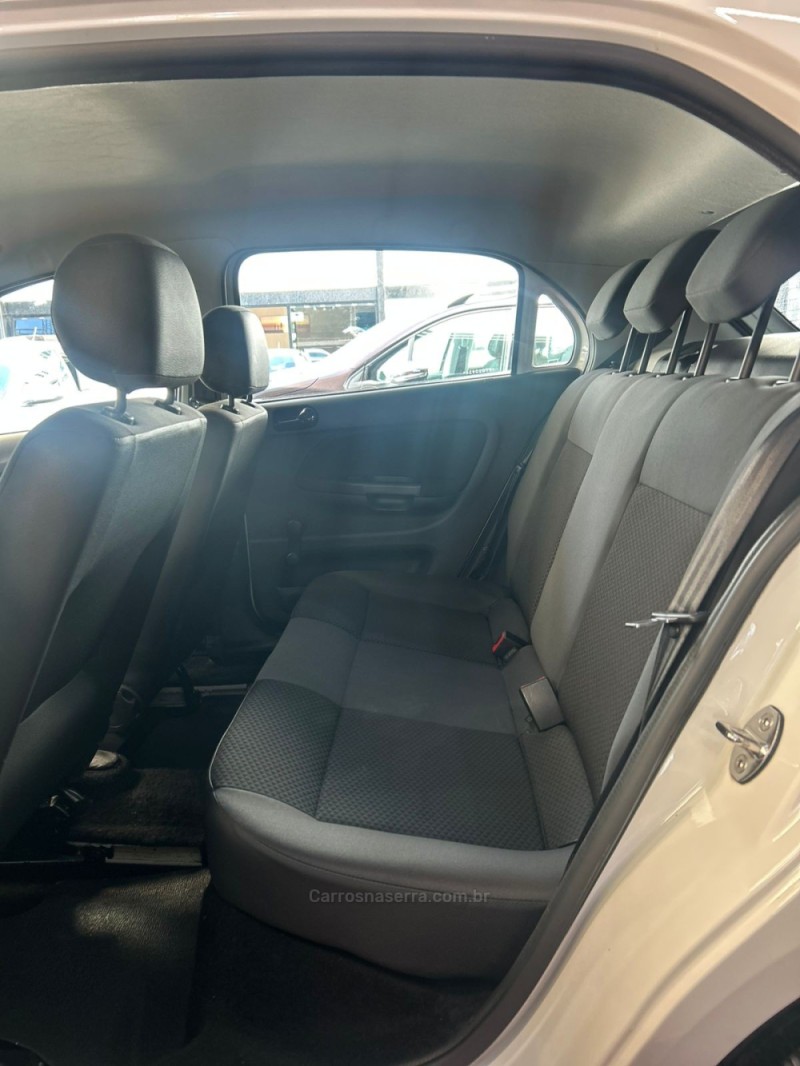 GOL 1.0 12V MPI TOTALFLEX 4P MANUAL - 2023 - PASSO FUNDO
