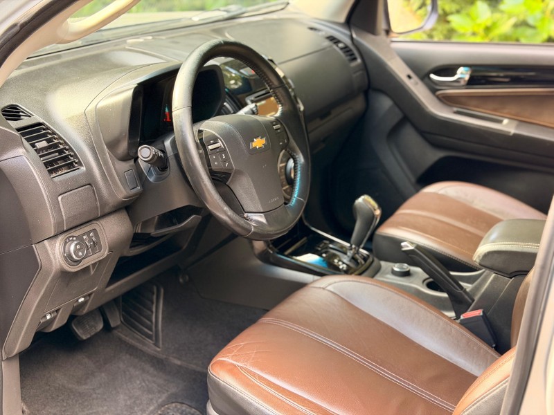 TRAILBLAZER 2.8 LTZ 4X4 16V TURBO DIESEL 4P AUTOMÁTICO - 2015 - CANELA