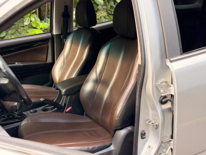 TRAILBLAZER 2.8 LTZ 4X4 16V TURBO DIESEL 4P AUTOMÁTICO - 2015 - CANELA