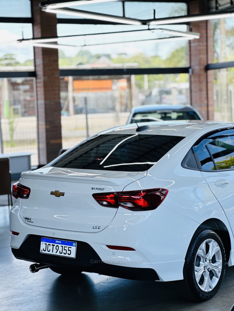 ONIX 1.0	LTZ PLUS 12V TURBO FLEX 4P AUTOMÁTICO - 2024 - CANELA