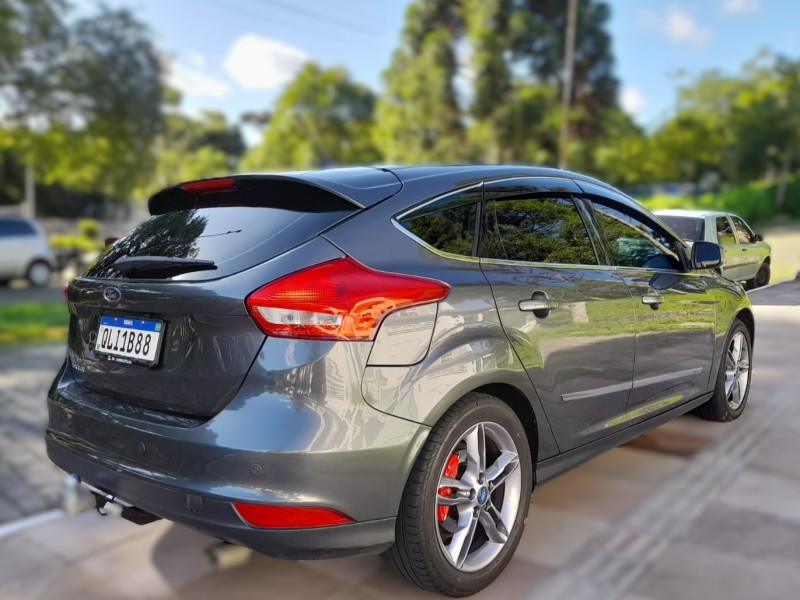 FOCUS 1.6 SE 16V FLEX 4P MANUAL - 2018 - FARROUPILHA