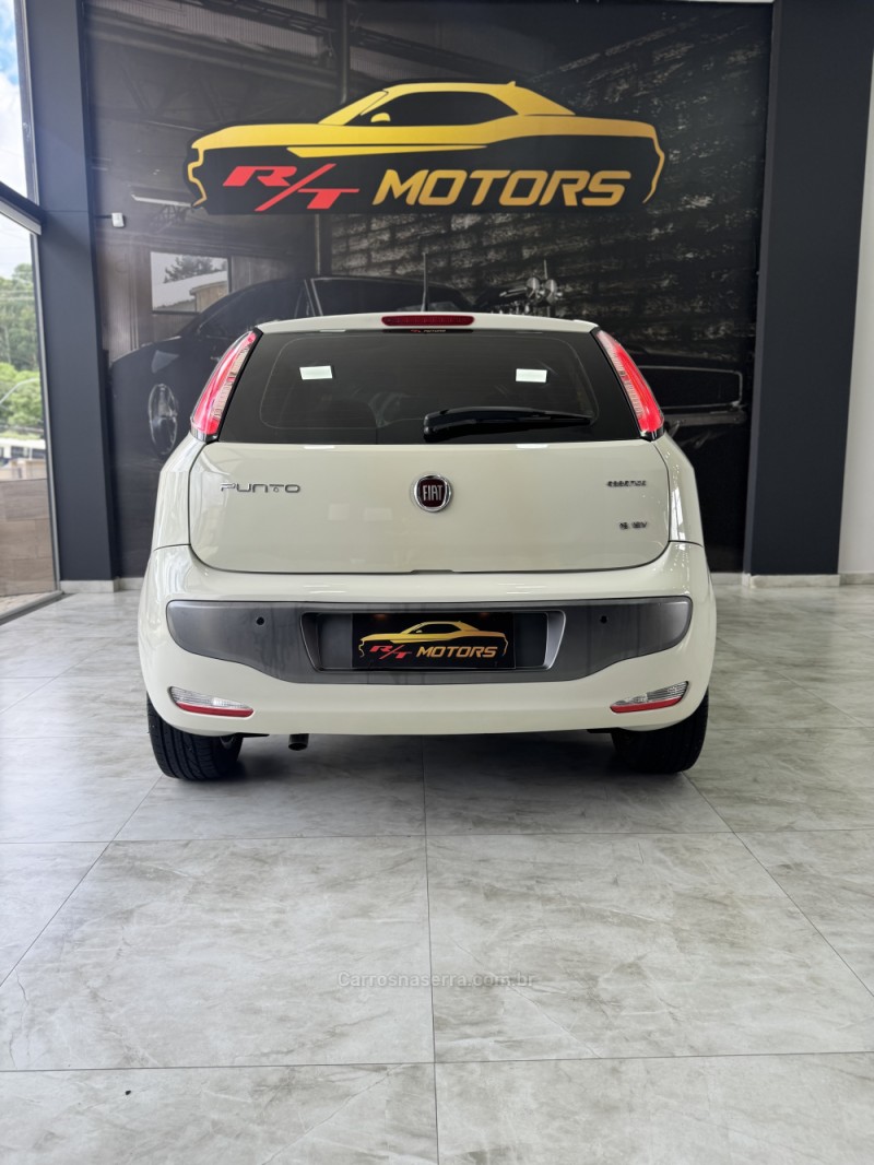 PUNTO 1.6 ESSENCE SP DUALOGIC 16V FLEX 4P AUTOMATIZADO - 2013 - CAXIAS DO SUL