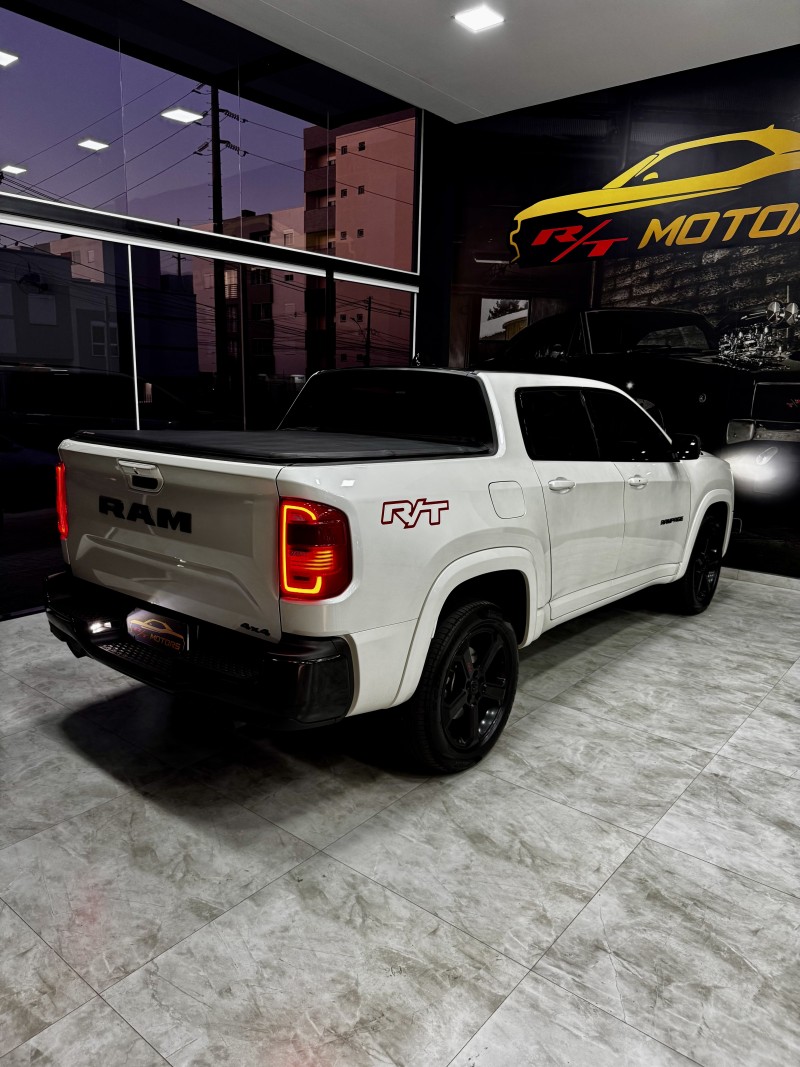 RAMPAGE 2.0 HURRICANE R/T 4 4X4 TURBO GASOLINA 4P AUTOMÁTICO - 2024 - CAXIAS DO SUL