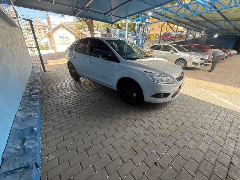 FOCUS 1.6 8V FLEX 4P MANUAL - 2012 - CAXIAS DO SUL