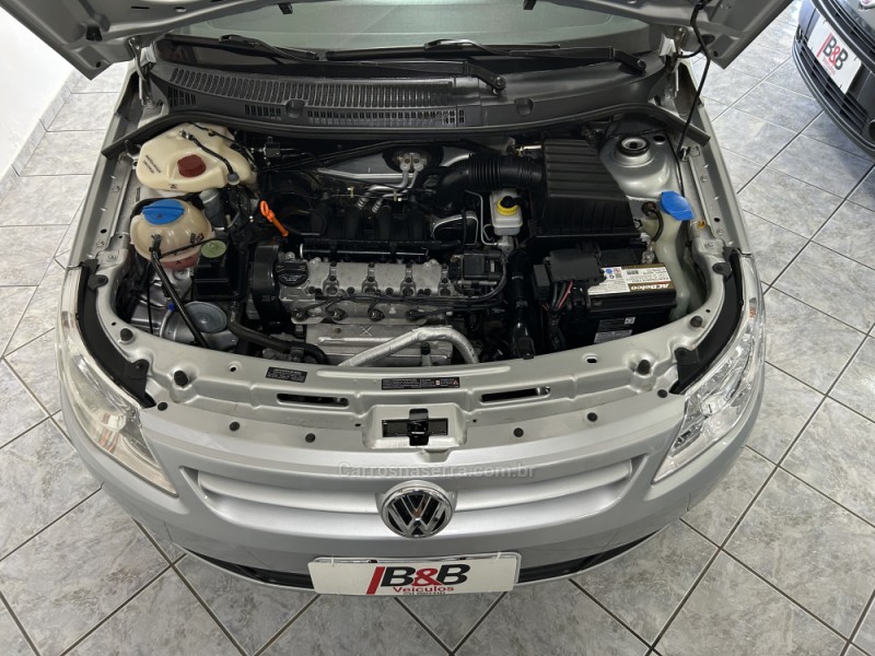 VOYAGE 1.6 MI TREND 8V FLEX 4P MANUAL - 2011 - NOVA PRATA