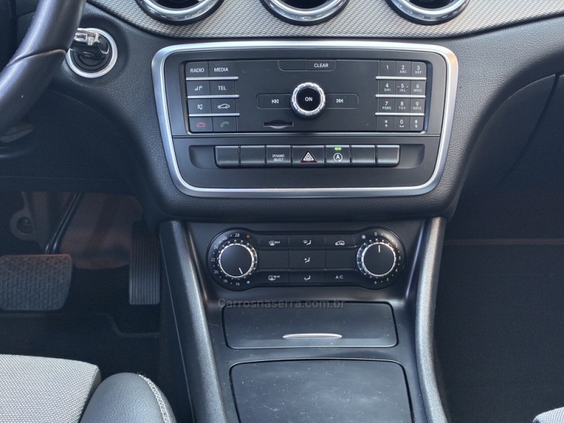 GLA 200 1.6 CGI STYLE 16V TURBO FLEX 4P AUTOMÁTICO - 2016 - VENâNCIO AIRES