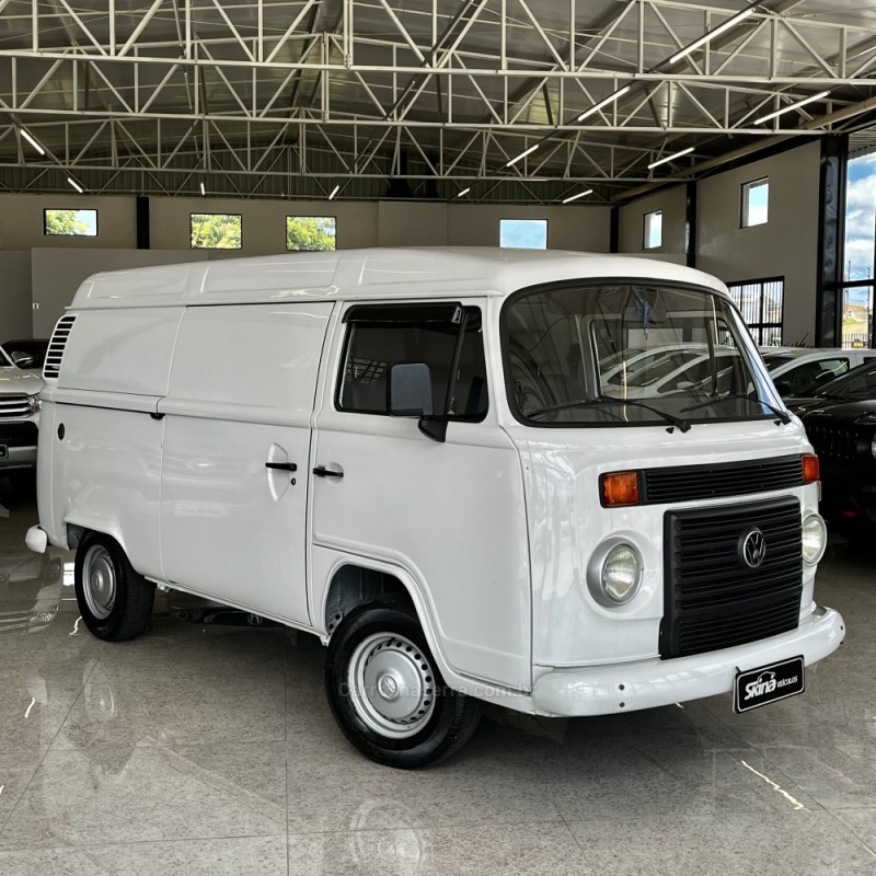 KOMBI 1.4 MI FURGÃO 8V FLEX 3P MANUAL - 2011 - VACARIA