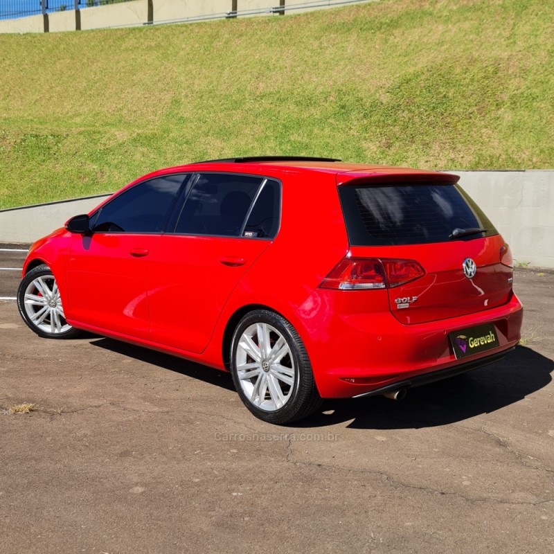 GOLF 1.0 TSI COMFORTLINE 12V TOTAL FLEX 4P MANUAL - 2017 - LAGOA VERMELHA