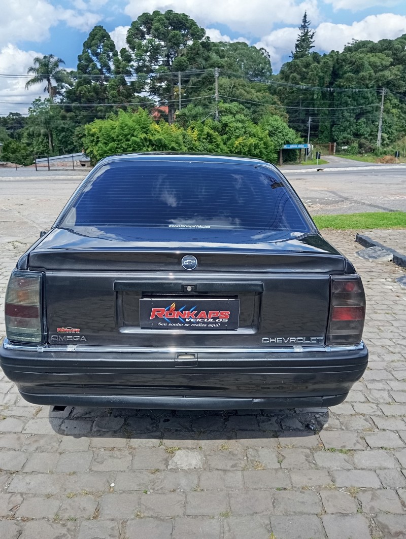 OMEGA 2.2 MPFI GLS 8V GASOLINA 4P MANUAL - 1994 - CAXIAS DO SUL