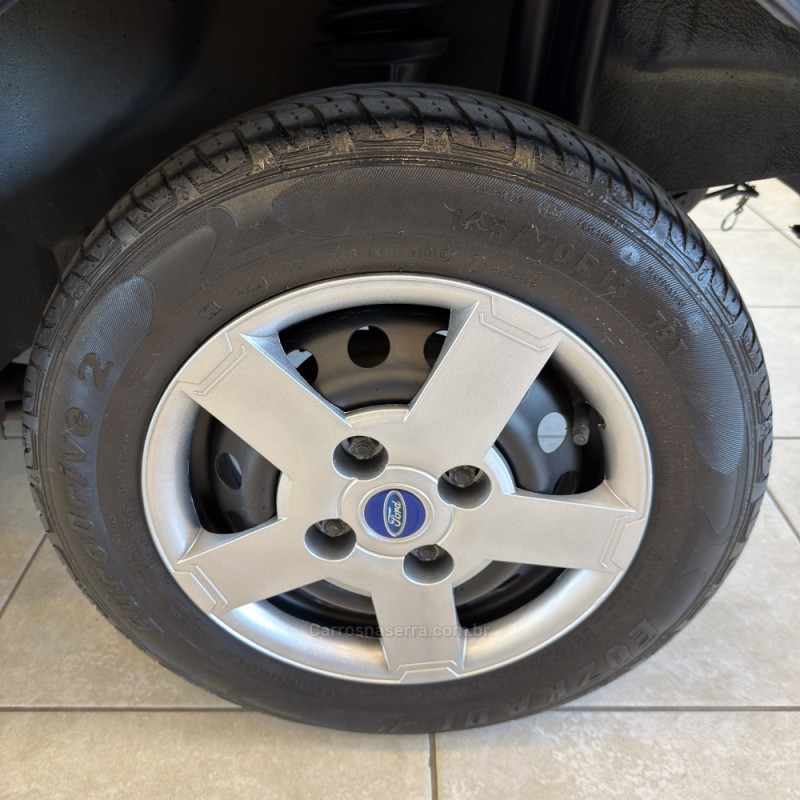 KA 1.0 MPI 8V FLEX 2P MANUAL - 2011 - FARROUPILHA