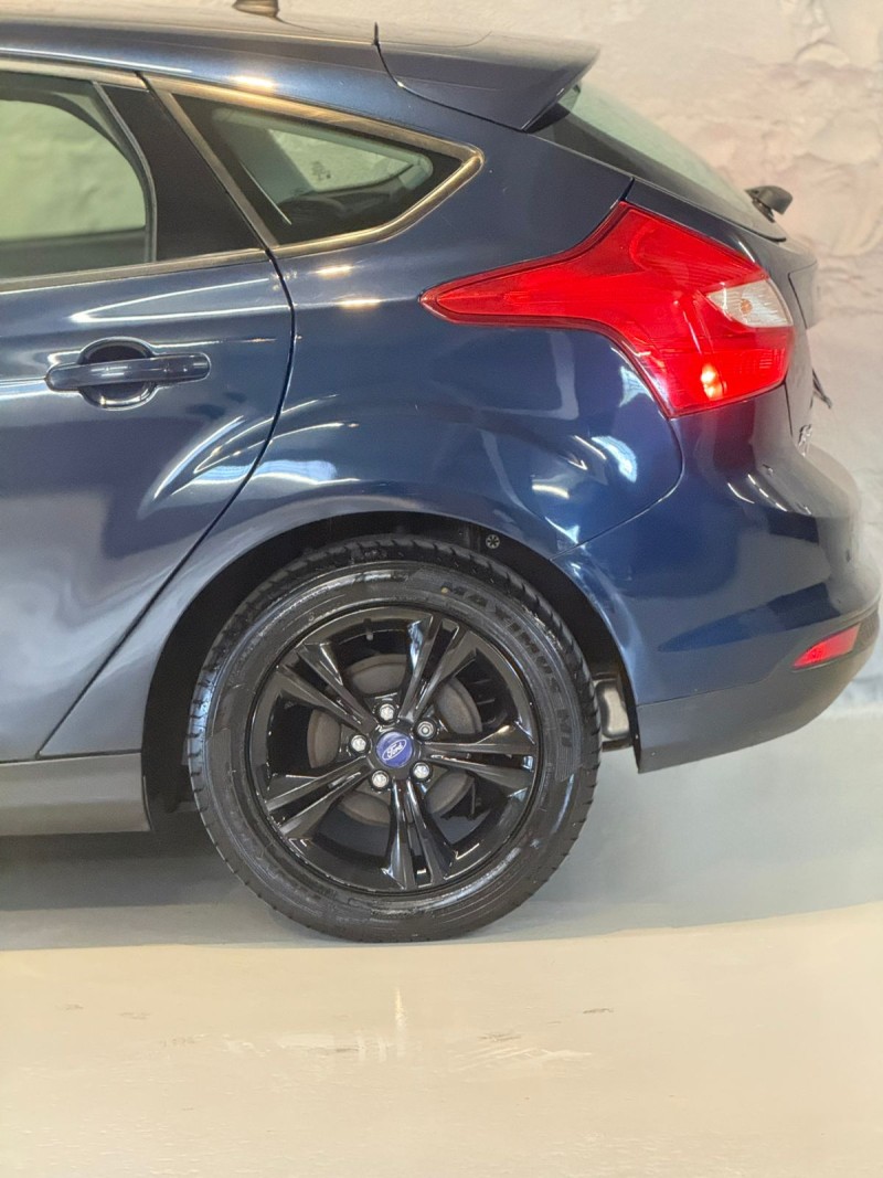 FOCUS 1.6 S 16V FLEX 4P MANUAL - 2015 - CAXIAS DO SUL