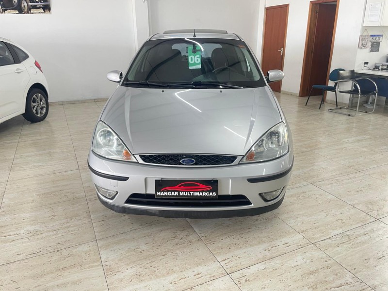 FOCUS 2.0 GHIA 16V FLEX 4P AUTOMÁTICO - 2006 - CAXIAS DO SUL