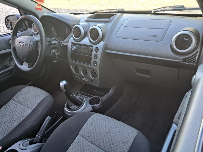 FIESTA 1.0 ROCAM HATCH 8V FLEX 4P MANUAL - 2014 - CAXIAS DO SUL