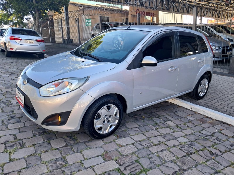 fiesta 1.0 rocam hatch 8v flex 4p manual 2014 caxias do sul