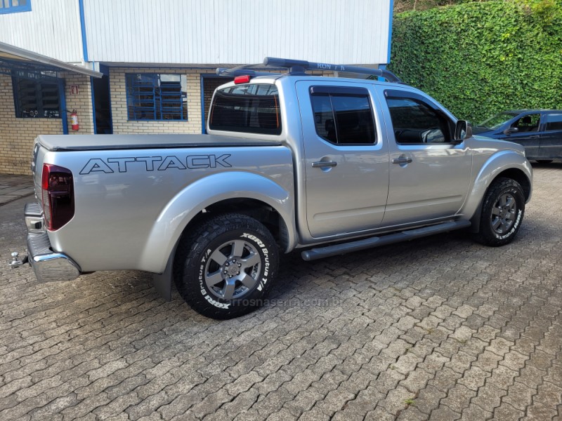 FRONTIER 2.5 SV ATTACK 4X4 CD TURBO ELETRONIC DIESEL 4P AUTOMÁTICO - 2016 - CAXIAS DO SUL