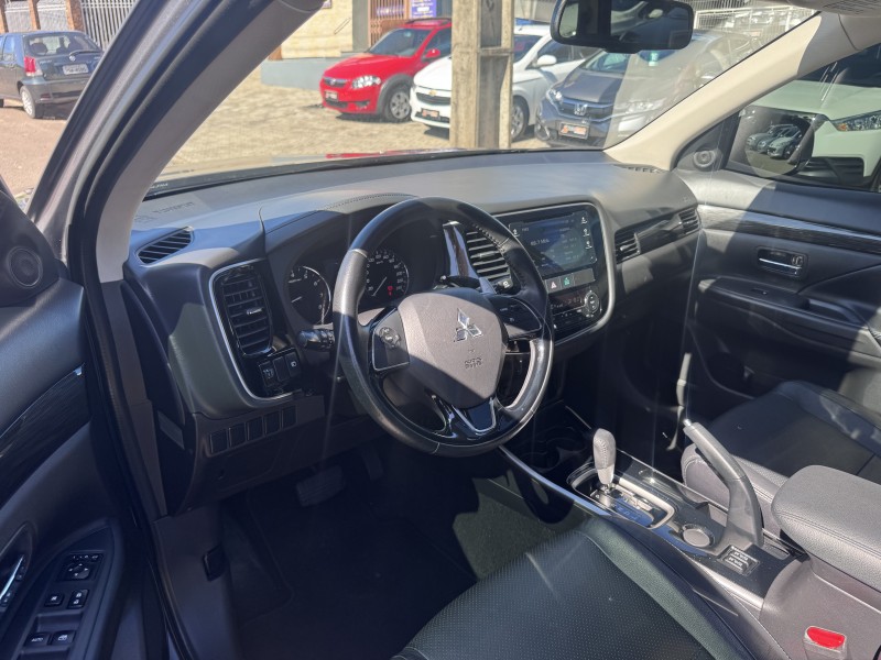 OUTLANDER 2.0 16V GASOLINA 4P AUTOMÁTICO - 2017 - DOIS IRMãOS
