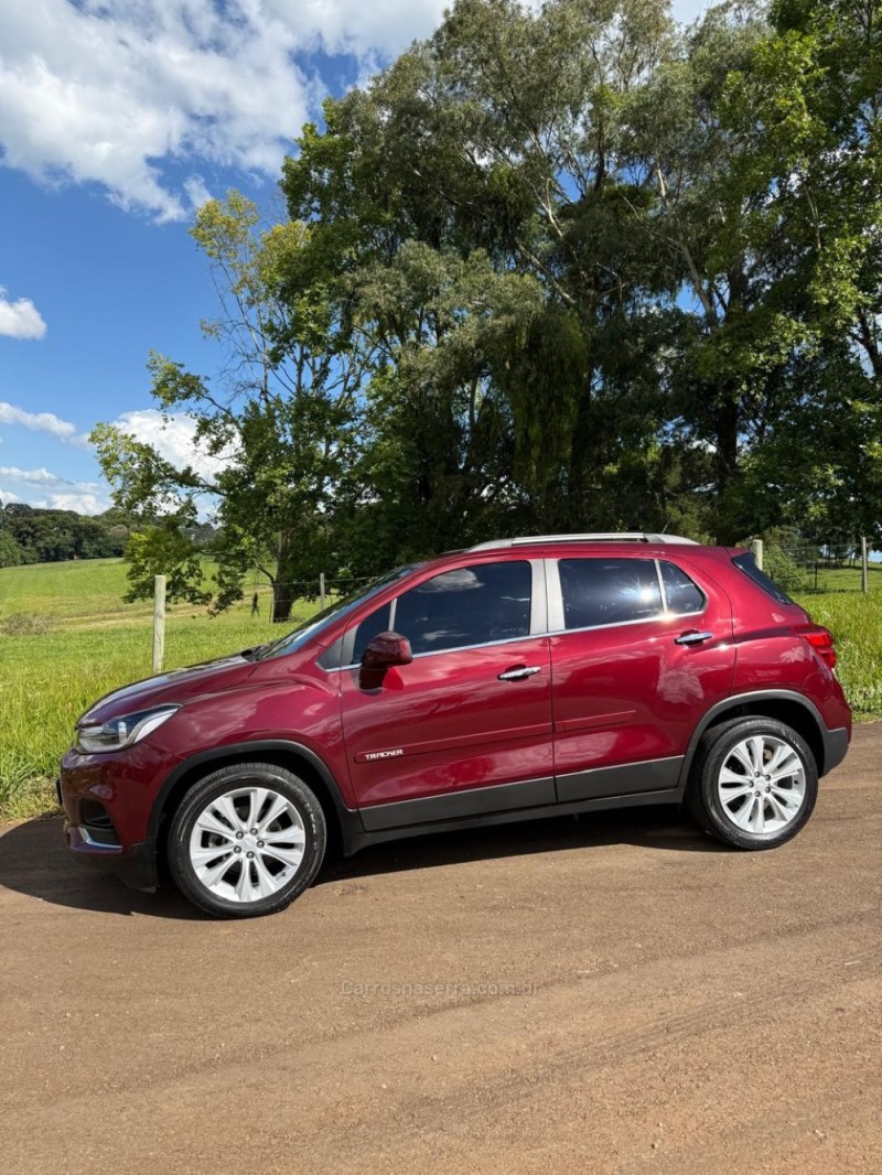 TRACKER 1.4 16V TURBO FLEX LTZ AUTOMÁTICO - 2017 - IBIRAIARAS