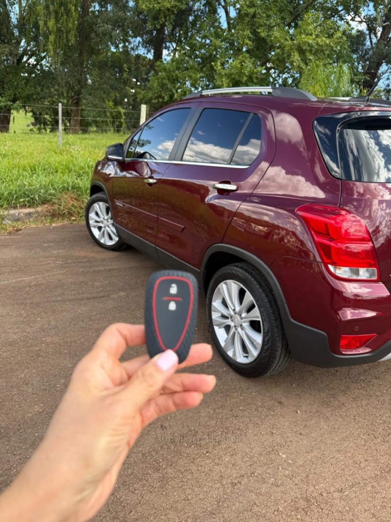 TRACKER 1.4 16V TURBO FLEX LTZ AUTOMÁTICO - 2017 - IBIRAIARAS