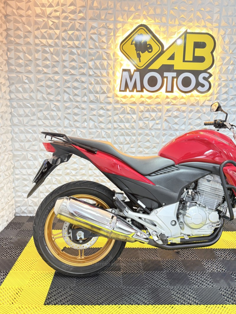 CB 300R ABS - 2015 - CAXIAS DO SUL