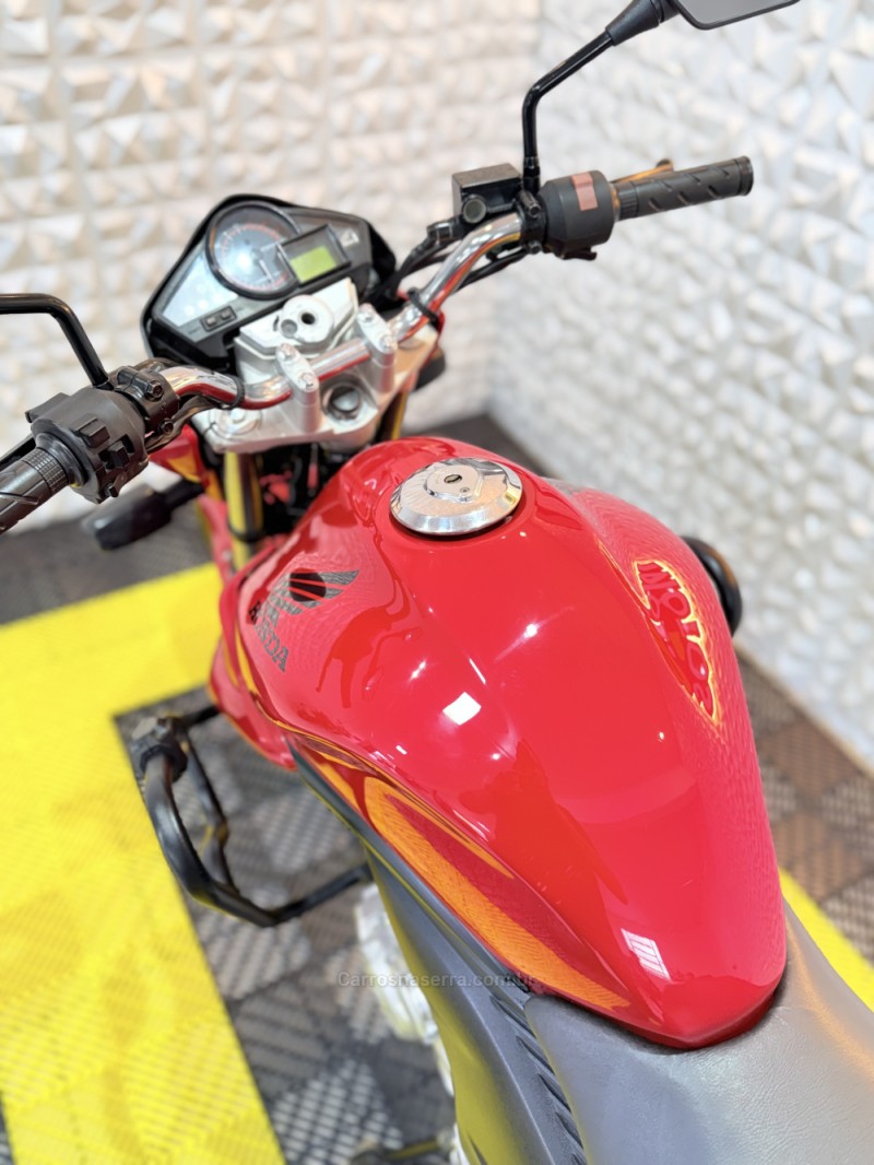 CB 300R ABS - 2015 - CAXIAS DO SUL