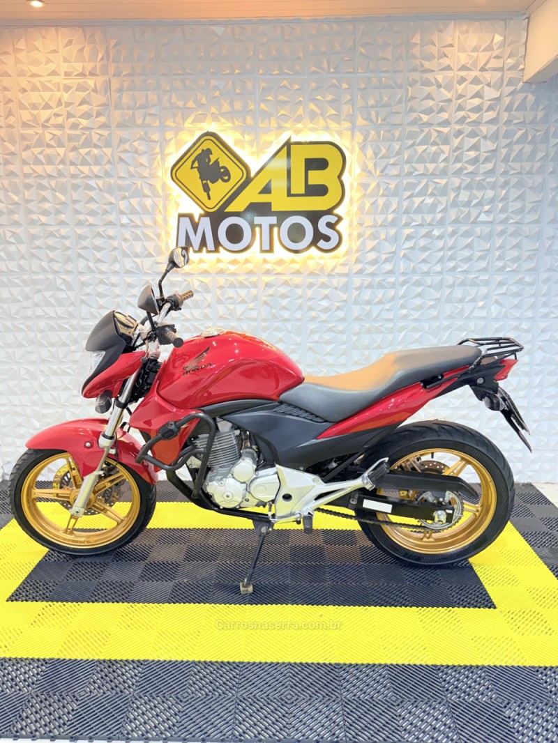 CB 300R ABS - 2015 - CAXIAS DO SUL