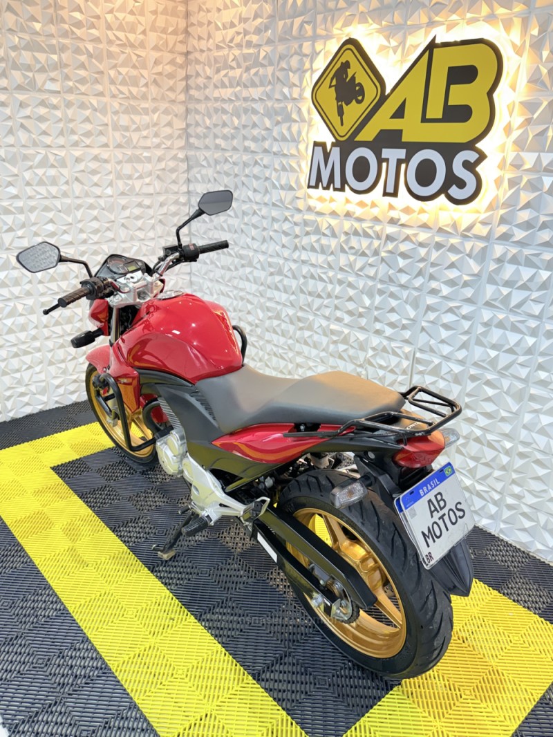 CB 300R ABS - 2015 - CAXIAS DO SUL