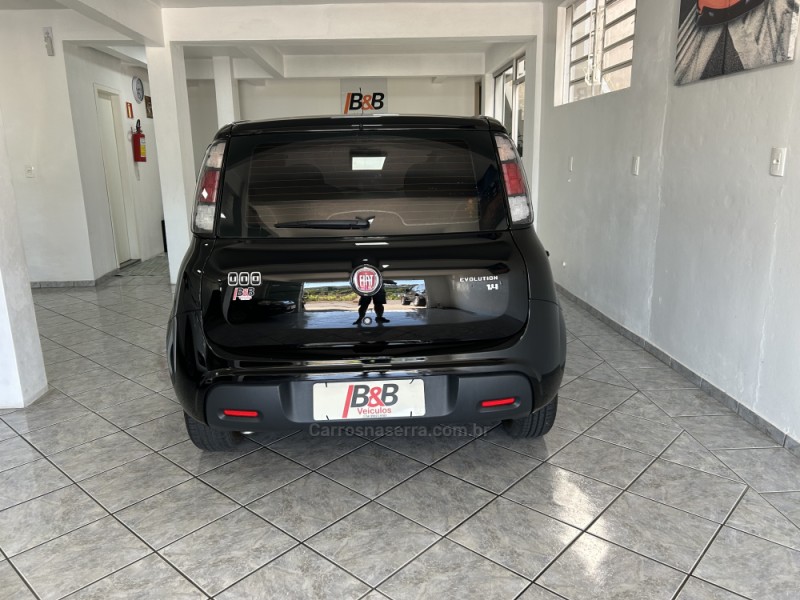 UNO 1.4 EVO EVOLUTION 8V FLEX 4P MANUAL - 2015 - NOVA PRATA
