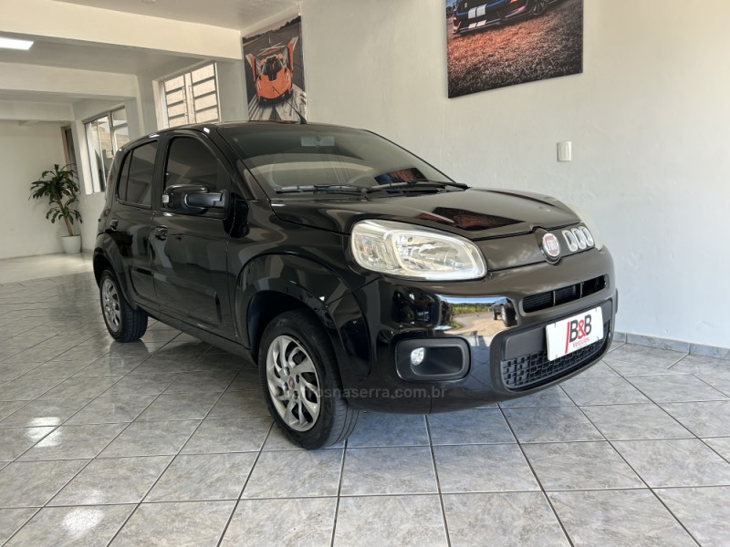 UNO 1.4 EVO EVOLUTION 8V FLEX 4P MANUAL - 2015 - NOVA PRATA