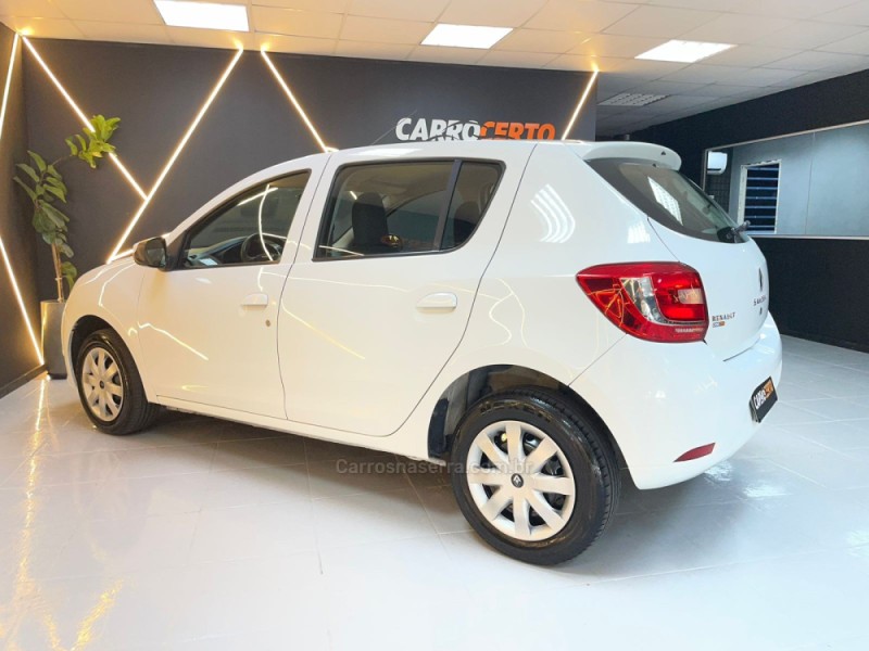 SANDERO 1.0 AUTHENTIQUE 12V FLEX 4P MANUAL - 2017 - NOVO HAMBURGO