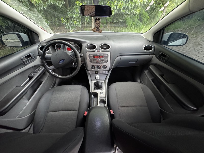 FOCUS 1.6 GLX 16V FLEX 4P MANUAL - 2011 - CAXIAS DO SUL