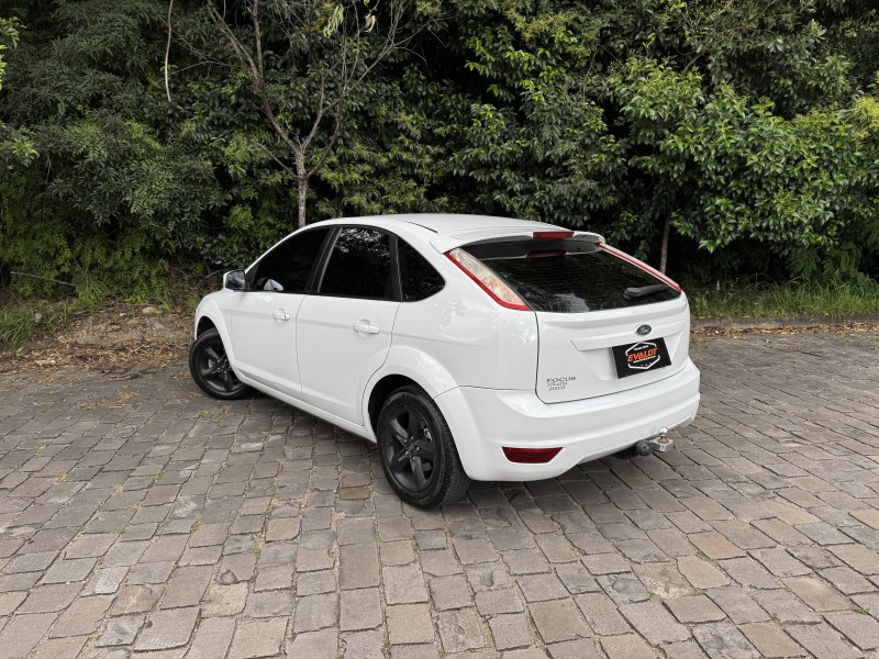 FOCUS 1.6 GLX 16V FLEX 4P MANUAL - 2011 - CAXIAS DO SUL