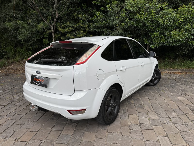 FOCUS 1.6 GLX 16V FLEX 4P MANUAL - 2011 - CAXIAS DO SUL