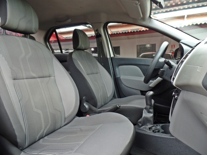 LOGAN 1.6 EXPRESSION 16V FLEX 4P MANUAL - 2019 - CAXIAS DO SUL