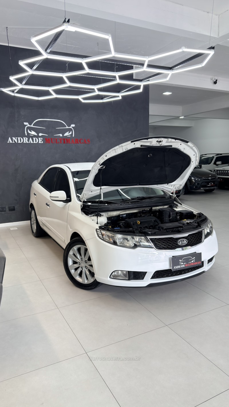 CERATO 1.6 EX3 SEDAN 16V GASOLINA 4P AUTOMÁTICO - 2012 - CAXIAS DO SUL