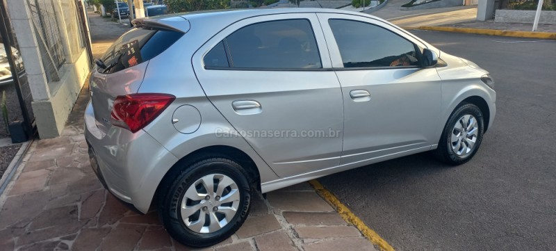 ONIX 1.0 MPFI LT 8V FLEX 4P MANUAL - 2017 - PICADA CAFé