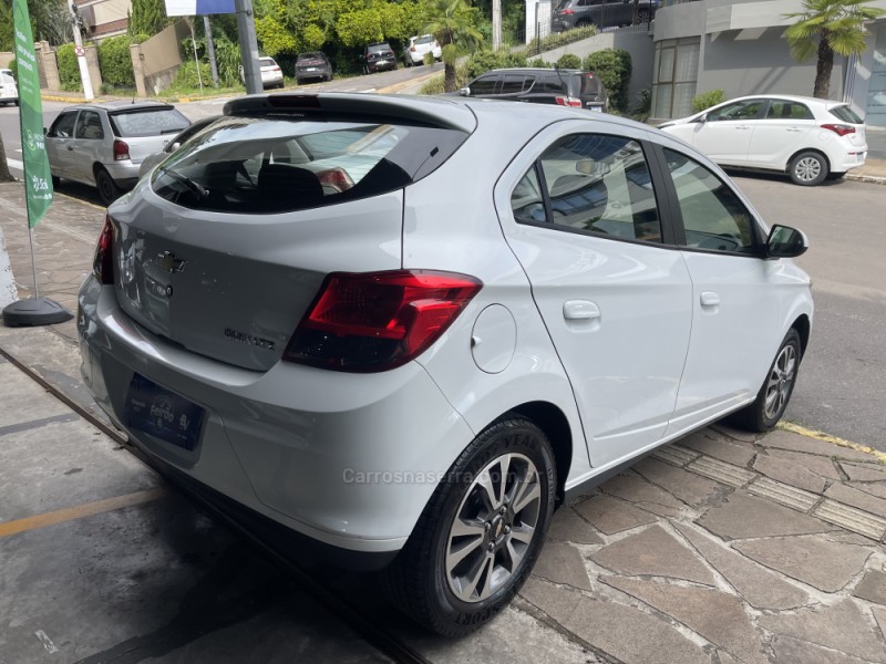 ONIX 1.4 MPFI LTZ 8V FLEX 4P MANUAL - 2015 - BENTO GONçALVES